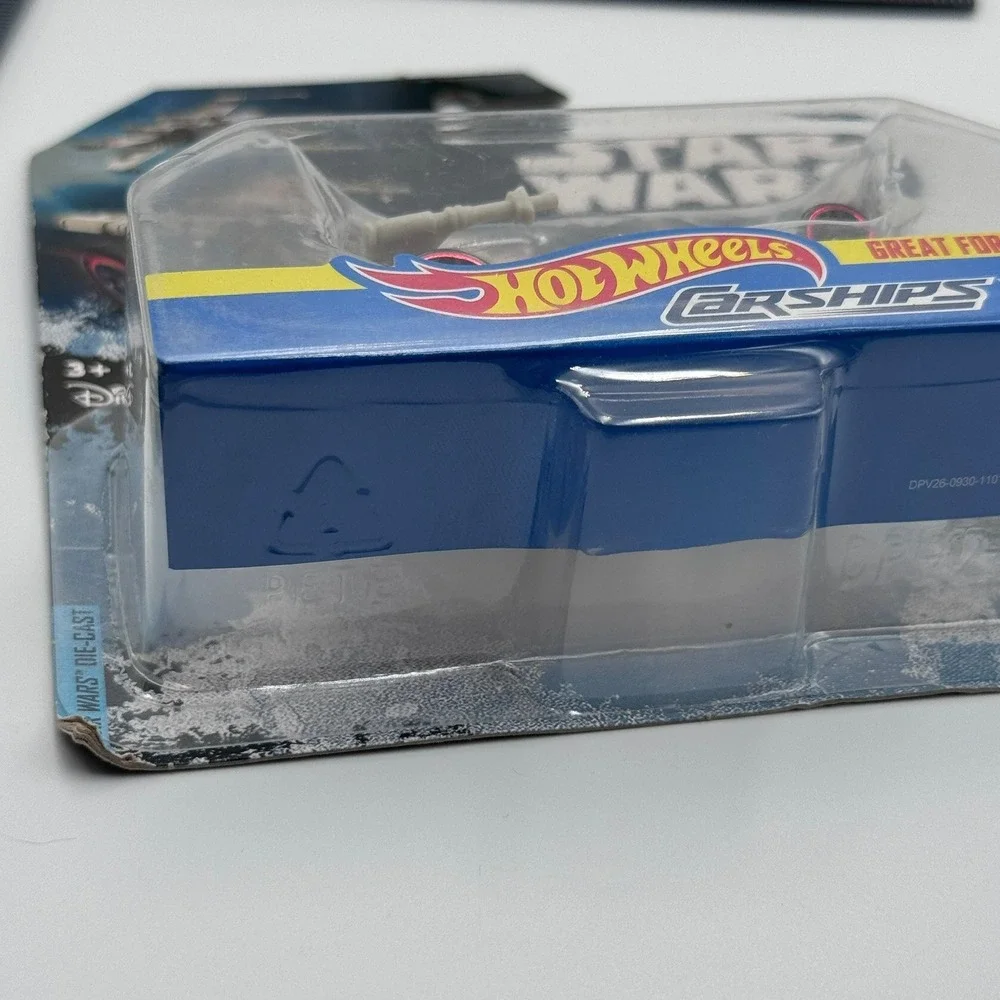 Hot Wheels Star Wars Carships X-Wing Fighter Die-Cast Car White‎ DPV26 New